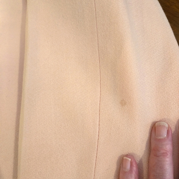 Vintage Evan Picone Woman's Pink Business Suit, 100% Wool, Size 12 - Picture 11 of 12